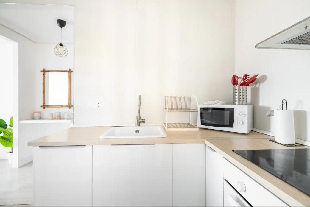 Apartamento Amplio Con 4 Habitaciones Y 2 Banos - Great Apartment With 4 Rooms - 2 Baths إشبيلية المظهر الخارجي الصورة